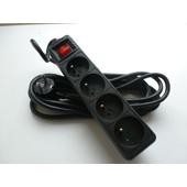 [99373] STEKKERBLOK + KABEL 3G1,5mm2*5M + SWITCH 4X16A/230V ZWAR